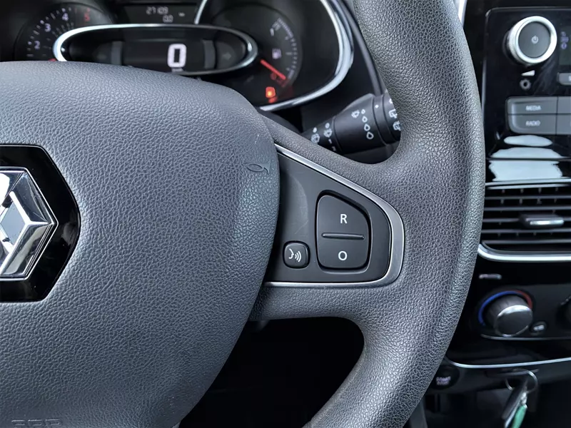 Renault Clio Business Energy TCe 75cv 18 75 CV Manual